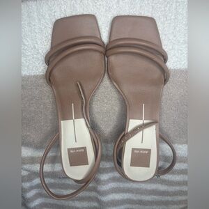 Dolce Vita Marcy Block Heel Sandal in Cafe Stella Leather Block Heel Size 8. NWT